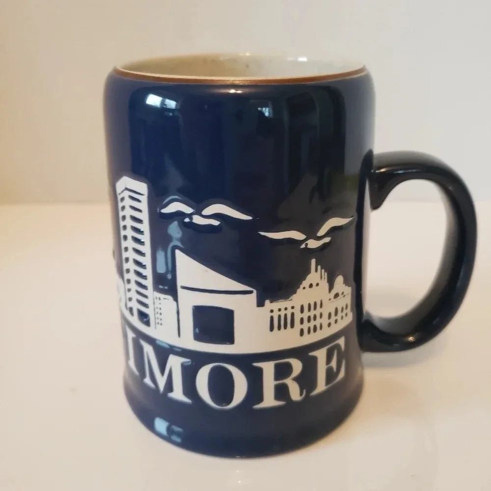 Vtg Baltimore Blue  Ceramic Gloss Glazed Coffee Mug.
